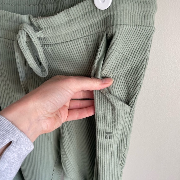 Tommy John Women’s Brushed Ribbed Jogger Lounge Set - Sage Green - Small - NWT - Picture 5 of 14